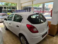 Usado Opel Corsa Essentia 85 CV (62 kW) 2010 Blanco Utilitario