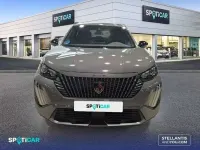 Usado Peugeot e-2008 Allure 100 kW (136 CV) 2024 Gris SUV