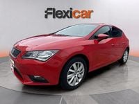 Usado Seat Leon Reference 110 CV (80 kW) 2016 Rojo Berlina