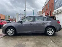 Usado Chevrolet Cruze LT 163 CV (119 kW) 2011 Gris / plata Berlina