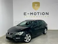 Usado Seat Leon FR 150 CV (110 kW) 2019 Negro Familiar