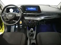 Usado Hyundai i20 100 CV (73 kW) 2025 Verde Utilitario