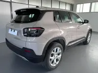 Usado Jeep Avenger Altitude 100 CV (73 kW) 2025 Beige SUV