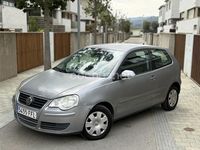 Usado VW Polo Match 70 CV (51 kW) 2006 Gris / plata Utilitario