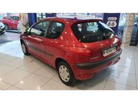 usado Peugeot 206 75 XR 55 kW (75 CV)