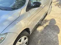 Usado Renault Mégane Expression 105 CV (77 kW) 2009 Gris / plata Berlina