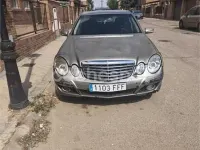 Usado Mercedes E220 Elegance 150 CV (110 kW) 2007 Beige Berlina