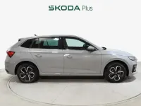 Usado Skoda Scala Selection 115 CV (84 kW) 2025 Gris Utilitario