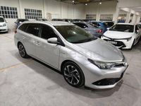 Usado Toyota Auris Hybrid 136 CV (100 kW) 2016 Gris / plata Familiar