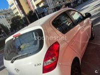 Usado Hyundai i20 Classic 78 CV (57 kW) 2012 Blanco Utilitario