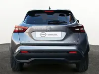 Usado Nissan Juke Tekna 143 CV (105 kW) 2025 Skyline grey metalizado SUV