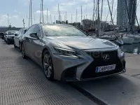 Usado Lexus LS500h Sport Line 359 CV (264 kW) 2020 Gris / plata Berlina