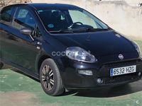 Usado Fiat Punto Young 69 CV (50 kW) 2014 Negro Utilitario
