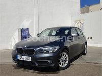 Usado BMW 118 Comfort Edition 143 CV (105 kW) 2015 Gris / plata Utilitario