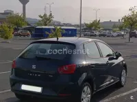 Usado Seat Ibiza Reference 90 CV (66 kW) 2017 Azul Berlina