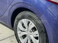 Usado Peugeot 208 Access 82 CV (60 kW) 2013 Azul Utilitario