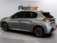Usado Peugeot 208 Allure 101 CV (74 kW) 2025 Gris Utilitario