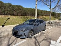 Usado BMW 120 M Sport 178 CV (130 kW) 2021 Gris / plata Utilitario