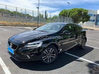 Usado Volvo V40 Momentum 122 HP (89 kW) 2019 Preto Sedan