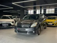 Usado Toyota Verso Active 132 CV (97 kW) 2011 Gris / plata Monovolumen
