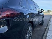 Käytetty Porsche Cayenne 400 HP (294 kW) 2013 Musta Katumaasturi