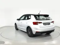 Usado Skoda Fabia Style 95 CV (69 kW) 2022 Plateado Utilitario
