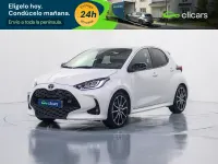 Käytetty Toyota Yaris Hybrid Sport 116 HP (85 kW) 2022 Valkoinen Sedan