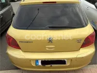 Usado Peugeot 307 110 CV (80 kW) 2005 Amarillo Berlina