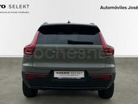 Usado Volvo XC40 Plus 163 CV (119 kW) 2024 Verde SUV