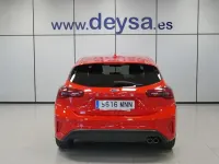 Usado Ford Focus ST-Line 125 CV (91 kW) 2024 Rojo Berlina