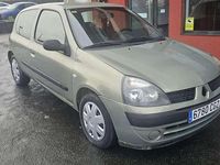 Usado Renault Clio II Authentique 64 CV (47 kW) 2003 Verde Utilitario