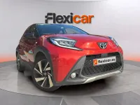 Usado Toyota Aygo X Play 72 CV (52 kW) 2022 Rojo SUV