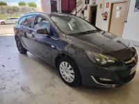 Usado Opel Astra Excellence 110 CV (80 kW) 2013 Gris / plata Familiar