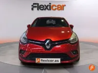 Usado Renault Clio Zen 90 CV (66 kW) 2017 Rojo Utilitario