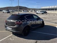 Usado Opel Astra Excellence 165 CV (121 kW) 2013 Gris / plata Berlina