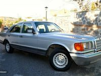 Usado Mercedes 300 Elegance 122 CV (89 kW) 1983 Plateado Berlina