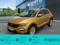 Usado VW T-Roc Advance 116 CV (85 kW) 2021 Amarillo SUV