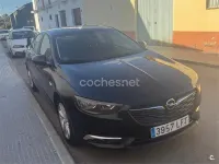 Usado Opel Insignia Selective 110 CV (80 kW) 2020 Negro Berlina
