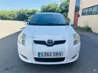 Usado Toyota Auris 90 CV (66 kW) 2009 Blanco Utilitario