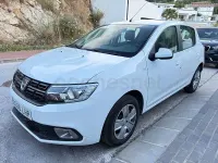 Usado Dacia Sandero Comfort 95 CV (69 kW) 2020 Blanco Berlina