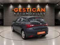 Usado Hyundai i20 84 CV (61 kW) 2023 Azul Utilitario