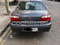 Usado Opel Omega Elegance 150 CV (110 kW) 2001 Gris / plata Berlina