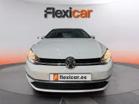 Usado VW Golf VII Advance 125 CV (91 kW) 2018 Blanco Berlina