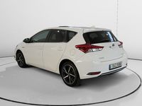 Usado Toyota Auris Hybrid 136 CV (100 kW) 2017 Blanco Berlina