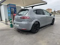 Usado Seat Leon Sport 105 CV (77 kW) 2006 Gris / plata Utilitario