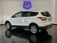 Usado Ford Kuga Trend 150 CV (110 kW) 2019 Blanco SUV