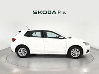 Usado Skoda Fabia Ambition 95 CV (69 kW) 2023 Blanco Berlina