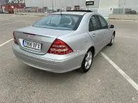 Usado Mercedes C320 Avantgarde 218 CV (160 kW) 2001 Gris / plata Berlina