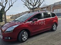 Usado Peugeot 5008 Premium 110 CV (80 kW) 2010 Rojo Monovolumen