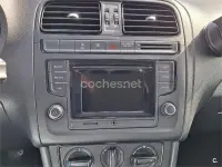 Usado VW Polo 95 CV (69 kW) 2015 Rojo Berlina